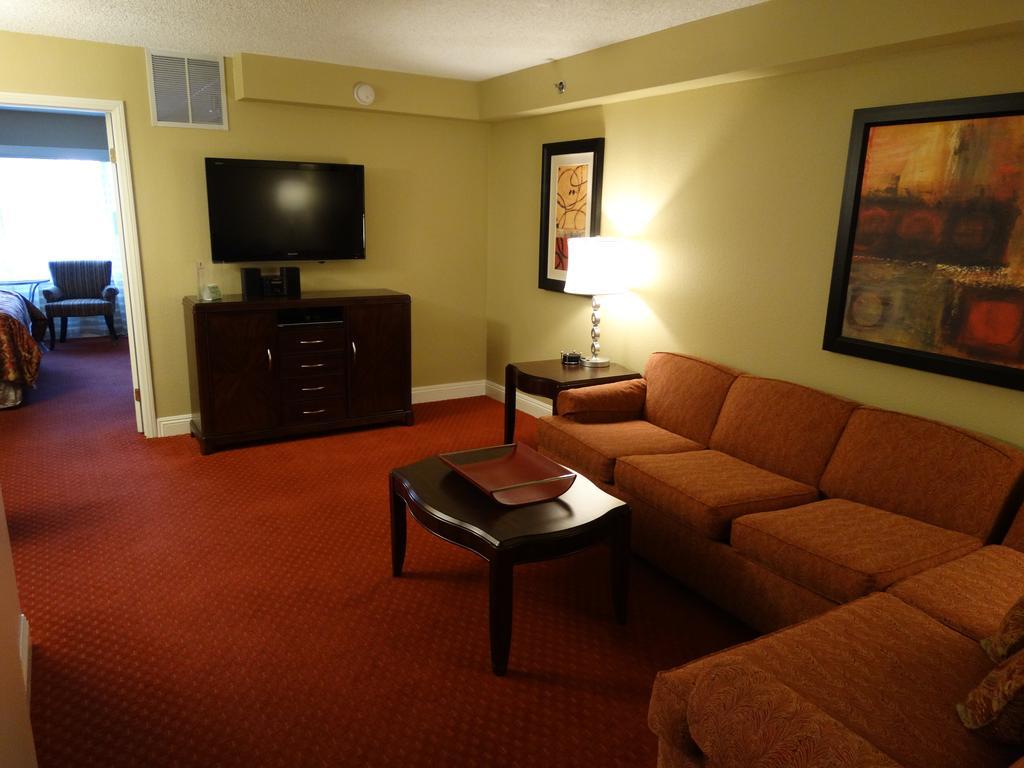 Suites At Jockey Club Лас-Вегас Экстерьер фото